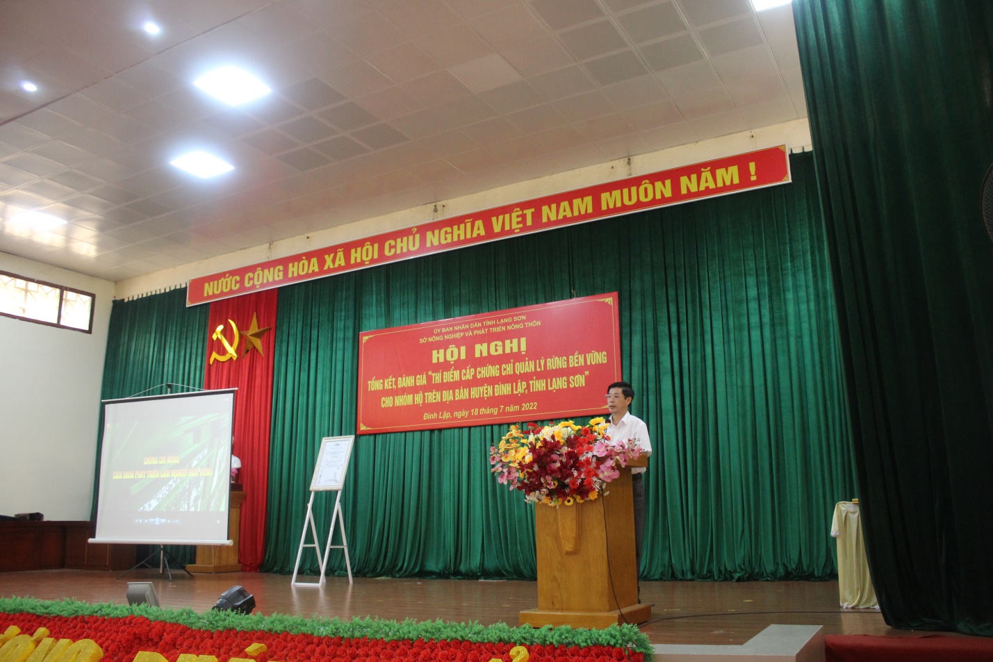 Description: C:\Users\HD\Desktop\Cá nhân\Bài viết Hiền\Hội nghị đánh giá CCR (Đình Lập)\IMG_1359.JPG