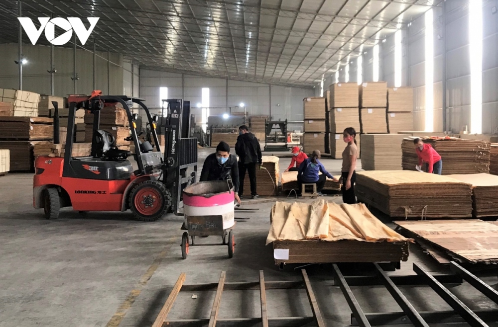 Lâm sản và sản phẩm từ gỗ vẫn là mặt hàng xuất khẩu chủ lực trong năm 2020.