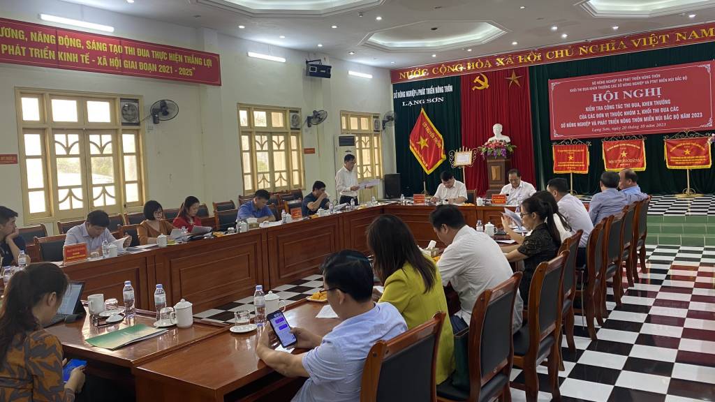 2. quang cảnh hội nghị.jpg